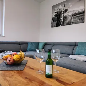 Lehmann Apartment